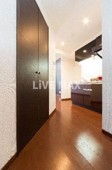 ロイジェント栄の物件内観写真