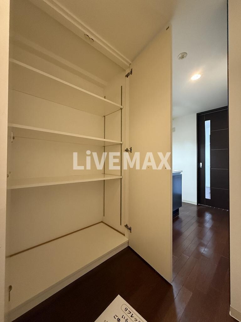 レジデンス上前津スクエアの物件内観写真