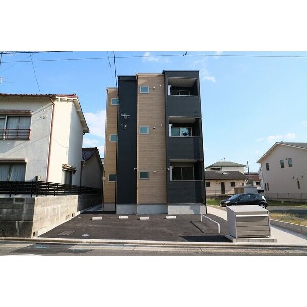 REGALEST桜山の物件外観写真