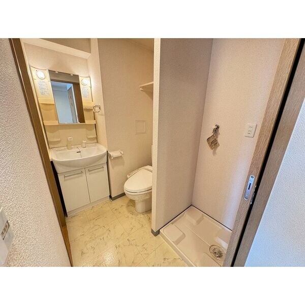 ベレーサ新瑞橋の物件内観写真