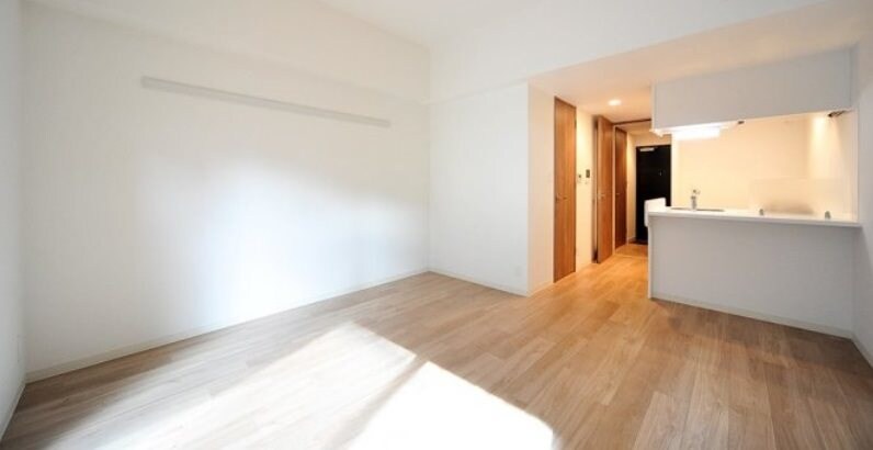 プレサンスジェネ千種内山の物件内観写真