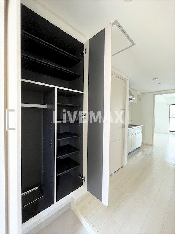 ブルースカイの物件内観写真