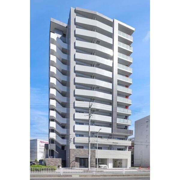 エステシア名駅の物件外観写真