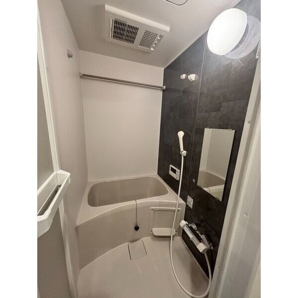 エステシア名駅の物件内観写真