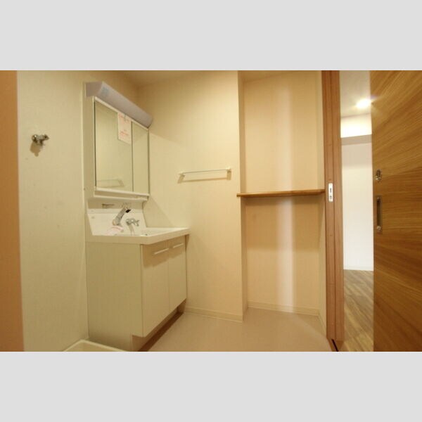 ラトレ白鳥の物件内観写真