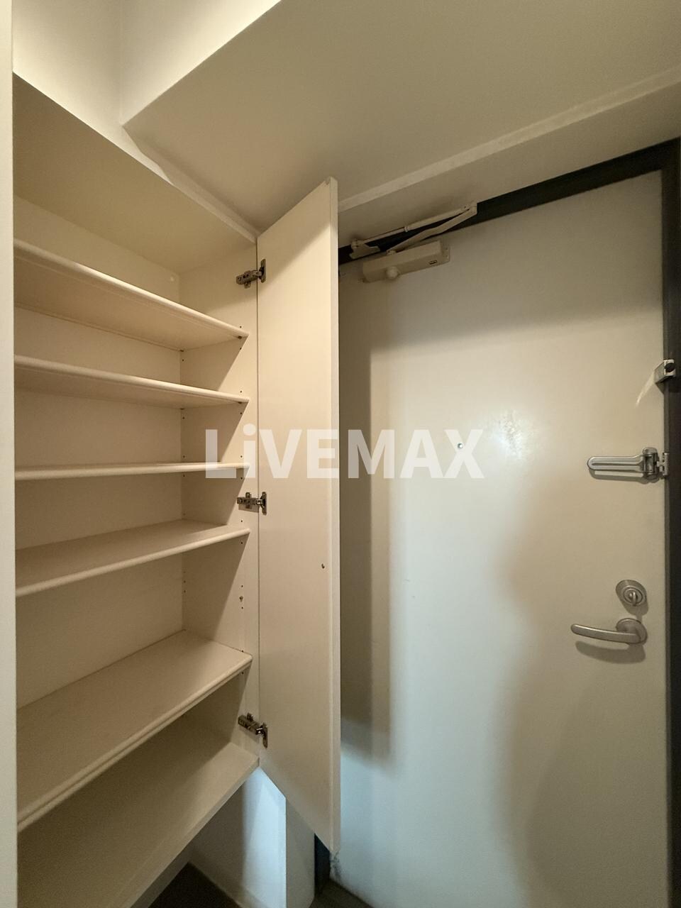 アマーレ東海通の物件内観写真