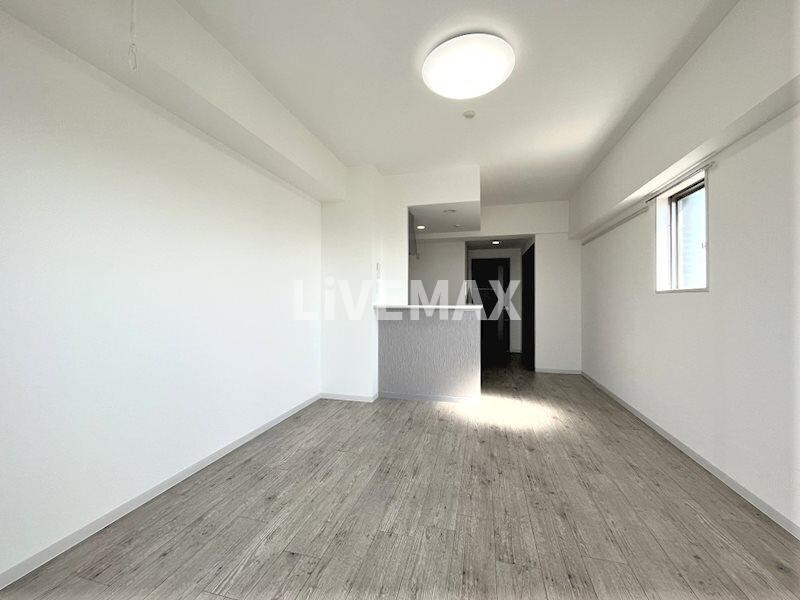 グランパークタワーの物件内観写真