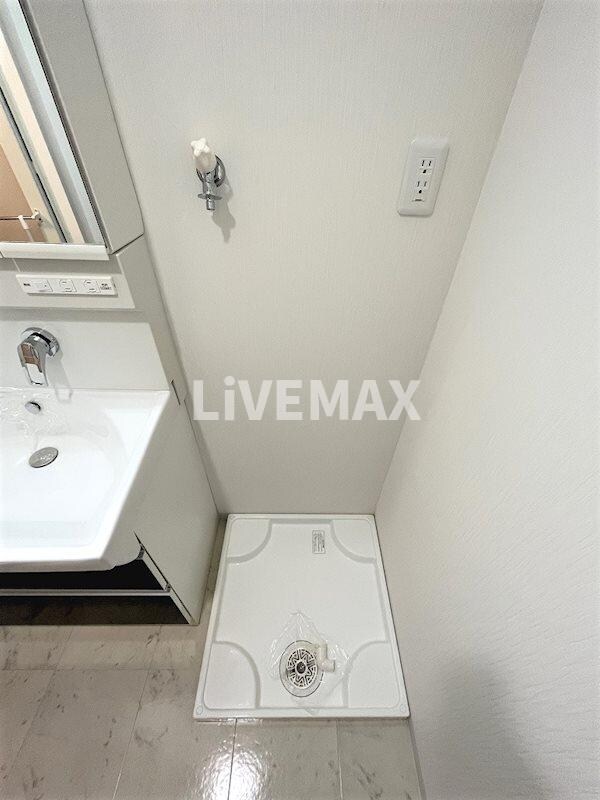 グランパークタワーの物件内観写真