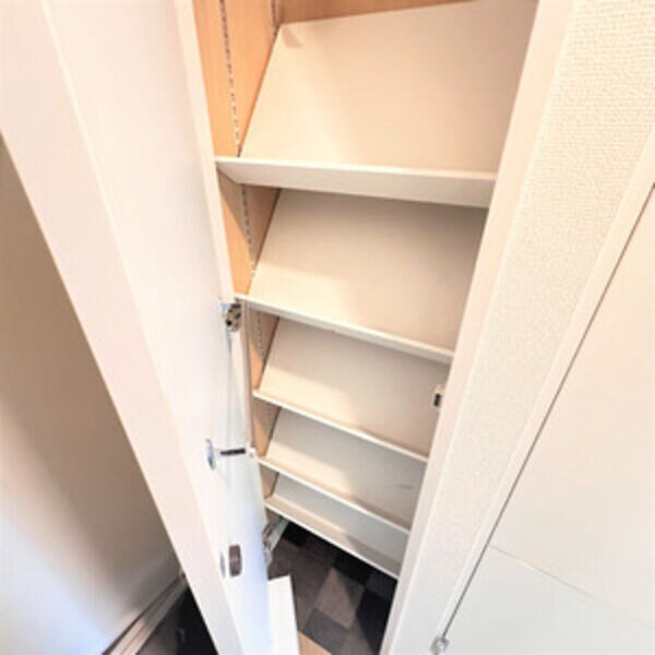 プランドール名駅の物件内観写真