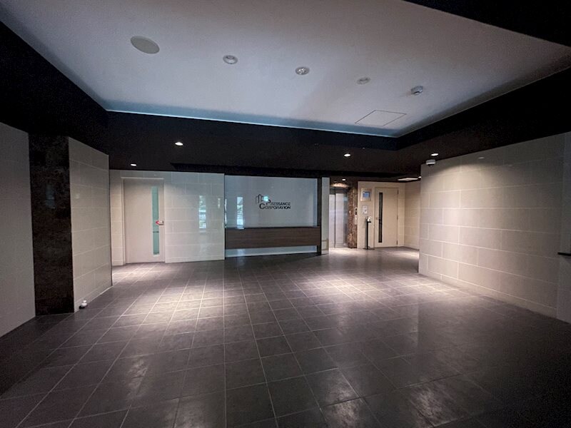 プレサンス丸の内城雅の物件外観写真