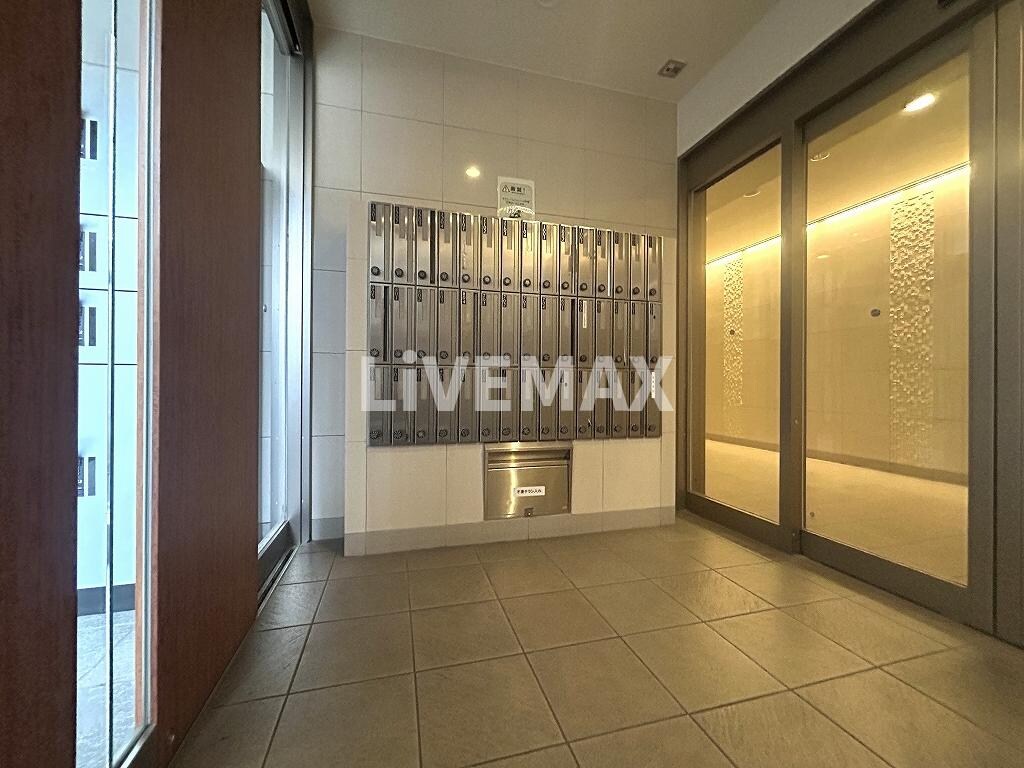 ランドハウス泉の物件外観写真