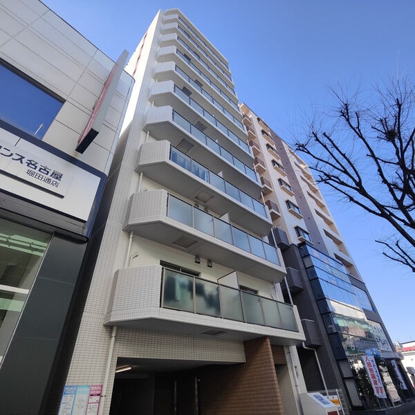 ピースプレイス牛巻の物件外観写真