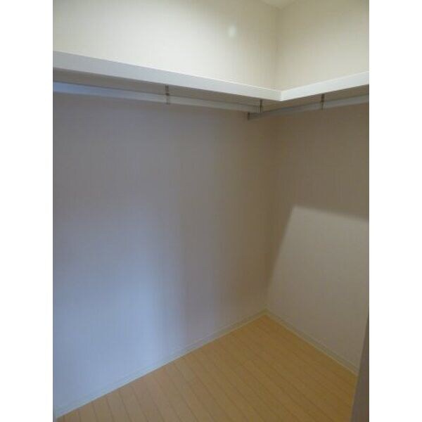 キューブ黄金の物件内観写真