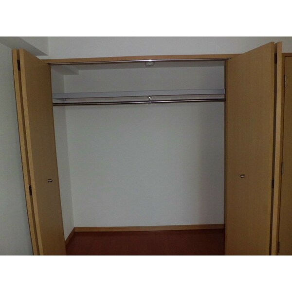 ラ ベル ヴィーの物件内観写真