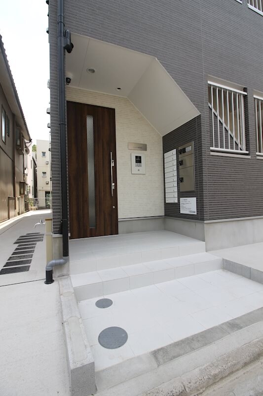 ジュネス稲葉地町の物件外観写真