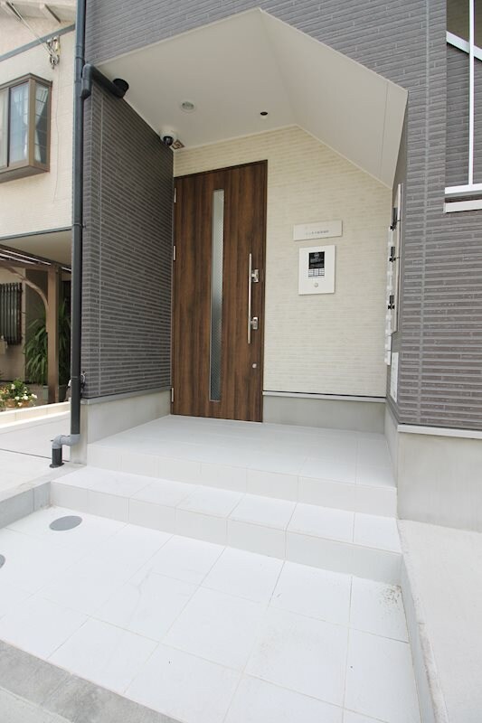 ジュネス稲葉地町の物件外観写真