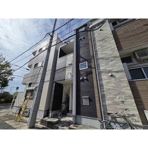 プランドールの物件外観写真