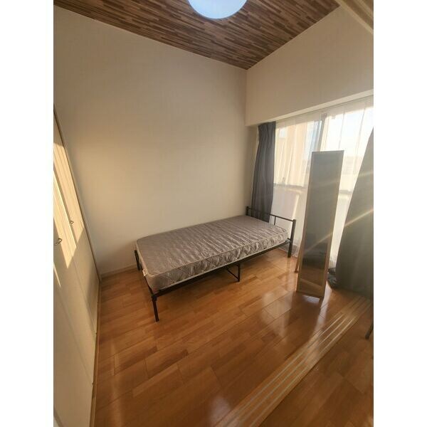 South Valleyの物件内観写真