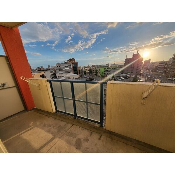 South Valleyの物件内観写真