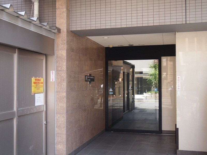 ライブコート泉の物件外観写真