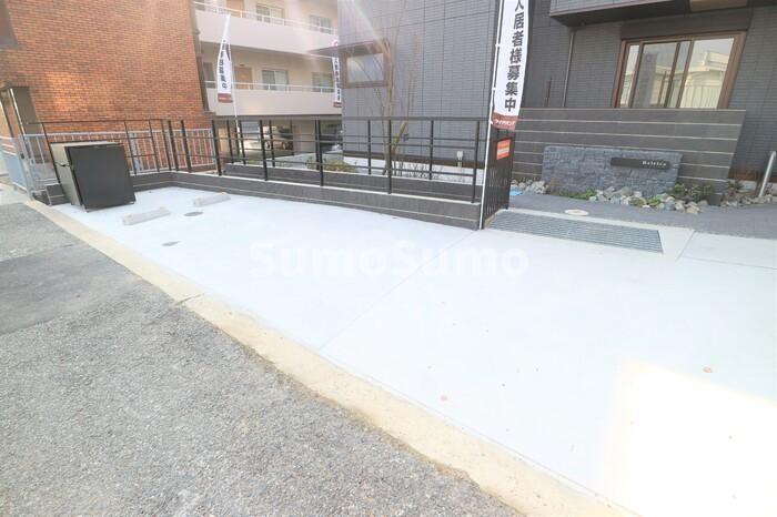 ハレレアの物件外観写真