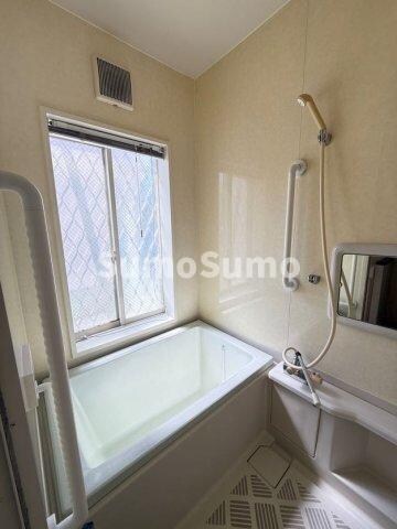 住吉宮町3丁目　貸戸建の物件内観写真