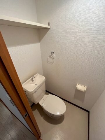 西宮北口駅 徒歩4分 2階の物件内観写真