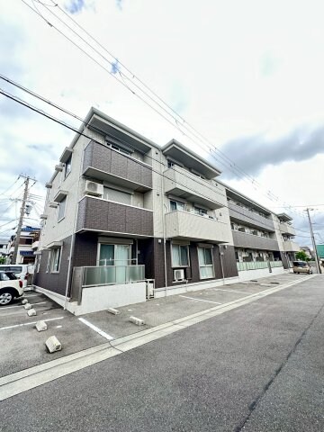 霞ケ丘駅 徒歩8分 3階の物件外観写真