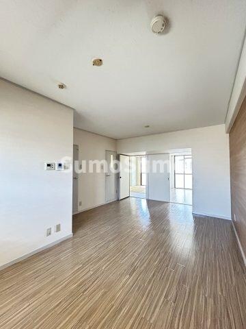 アングラーダムの物件内観写真