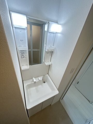 アクロス神戸灘アパートメントの物件内観写真