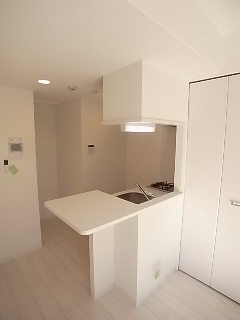 西宮駅 徒歩9分 4階の物件内観写真