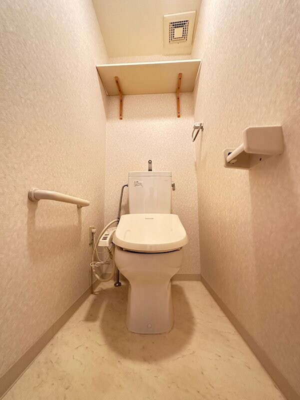 ラシュレ・ウエスト六甲の物件内観写真