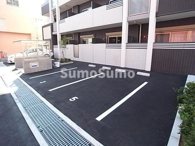 ブライジングの物件外観写真