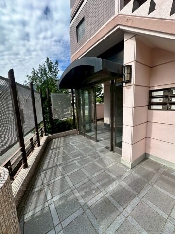 苦楽園口駅 徒歩5分 3階の物件外観写真