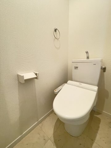 アクロス神戸灘アパートメントの物件内観写真