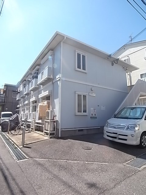 メゾンルナの物件外観写真