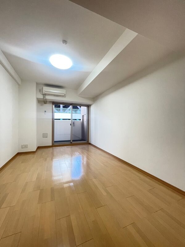 カスタリア三宮の物件内観写真