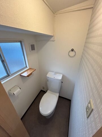 湊川公園駅 徒歩10分 2階の物件内観写真