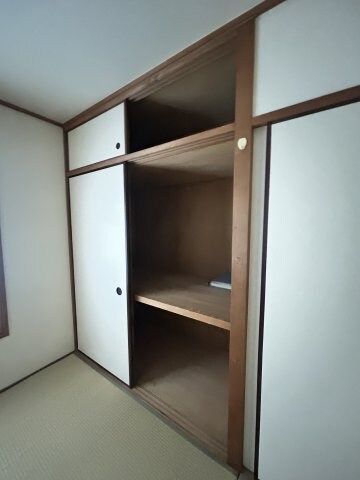 明石大窪住宅4号棟の物件内観写真