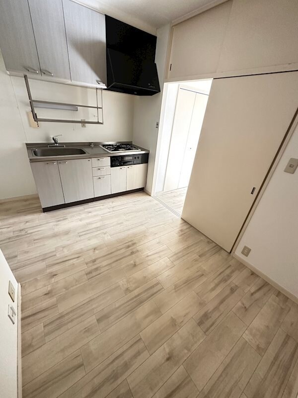 コスタレイ神戸三宮の物件内観写真