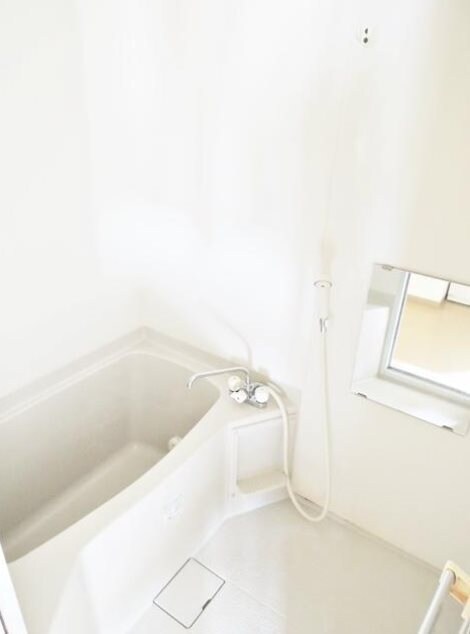 コスタレイ神戸三宮の物件内観写真