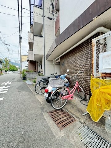 大石北町マンションの物件外観写真