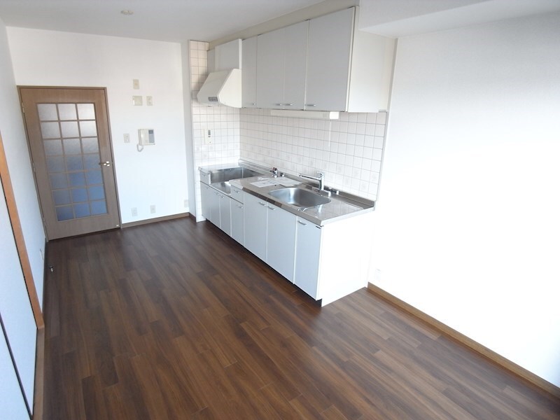 神戸駅 徒歩15分 4階の物件内観写真