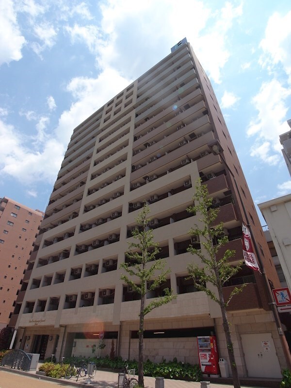 三ノ宮駅 徒歩10分の物件外観写真