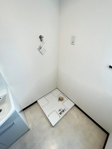 仁川駅 徒歩1分 3階の物件内観写真