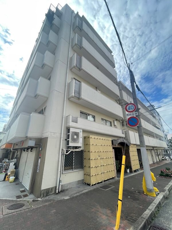 ジュエリー山手の物件外観写真