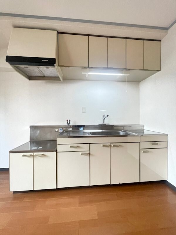 ジュエリー山手の物件内観写真