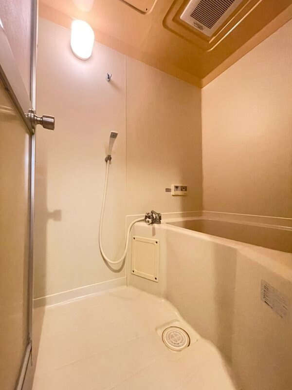 ジュエリー山手の物件内観写真