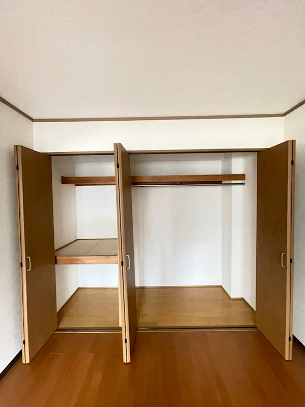 ジュエリー山手の物件内観写真