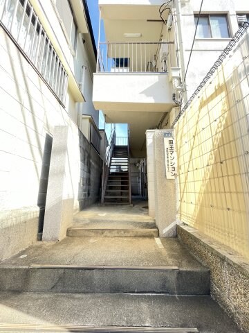 国玉マンションの物件外観写真